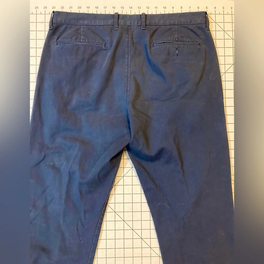 J. Crew Men’s Size 35/32 Navy Sutton Chino‎ Pants